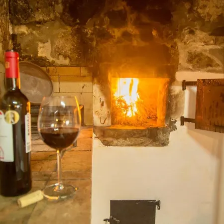 Casa De Pilatos * Mosteiros (Azores)