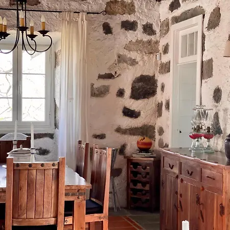 Casa De Pilatos Mosteiros (Azores)